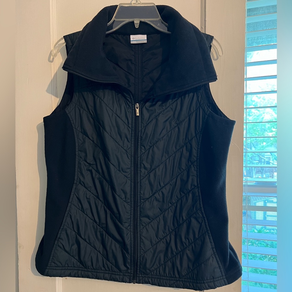 Columbia Women’s puffer vest size L